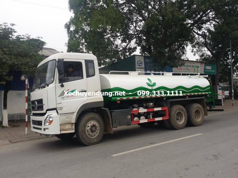 Xe phun nước rửa đường 13 khối Dongfeng 13m3 3 chân nhập khẩu