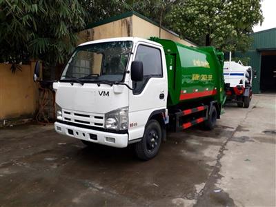 Xe ép chở rác 5 khối VM được lắp ráp trên nền xe cơ sở Isuzu Vĩnh Phát QHR650 với linh kiện chính nhập khẩu Nhật Bản, sản xuất lắp ráp hoàn toàn tại nhà máy Isuzu Việt Nam nên chất lượng vẫn đảm bảo tiêu chuẩn của hãng