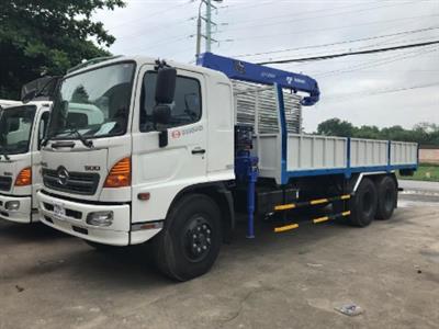 Xe tải Hino FL gắn cẩu 3 tấn 4 đoạn TANADO ZE304
