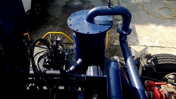 Bình lọc dầu xe hút chất thải 4m3 Thaco ollin trường hải trong quá trình bơm vòng dầu loại lớn hoạt động cần có bình lọc đề giữ cho dầu luôn sạch tránh làm hại đến bơm