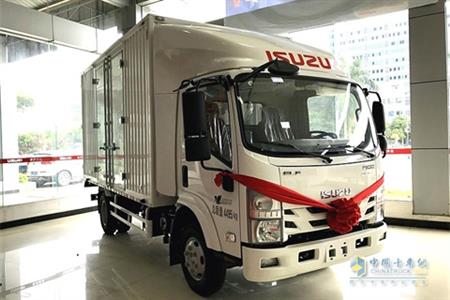 Xe tải 2,5 tấn thùng dài 5 mét M100 Isuzu VM Vĩnh Phát euro 6