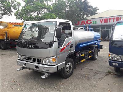 Xe phun nước rửa đường 5 khối JAC là sản phẩm xe môi trường chất lượng giá rẻ rất được ưu chuộng tại thi trường Việt Nam hiện nay. Với chức năng chính là phục vụ công tác rửa, làm sạch bề mặt đường bộ