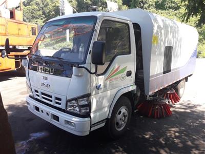 Xe quét rác 4m3 isuzu được viettruck nhập khẩu nguyên chiếc về Việt Nam với giá thành cạnh tranh dịch vụ hậu mãi tốt